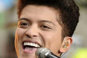 bruno mars dents