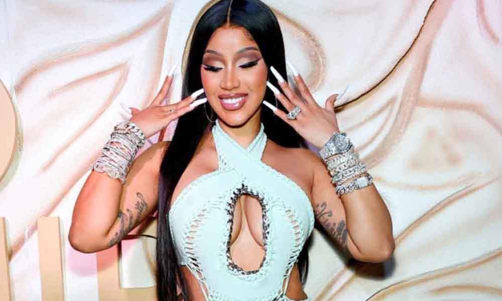 cardi b chirurgie